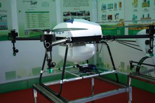 機(jī)器人 無人機(jī) led照明植物 農(nóng)交會上多的是讓你驚嘆的 科技范兒